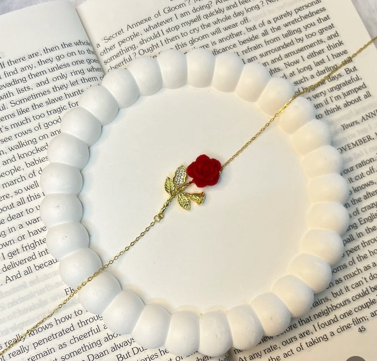 Romantic Rose Chain