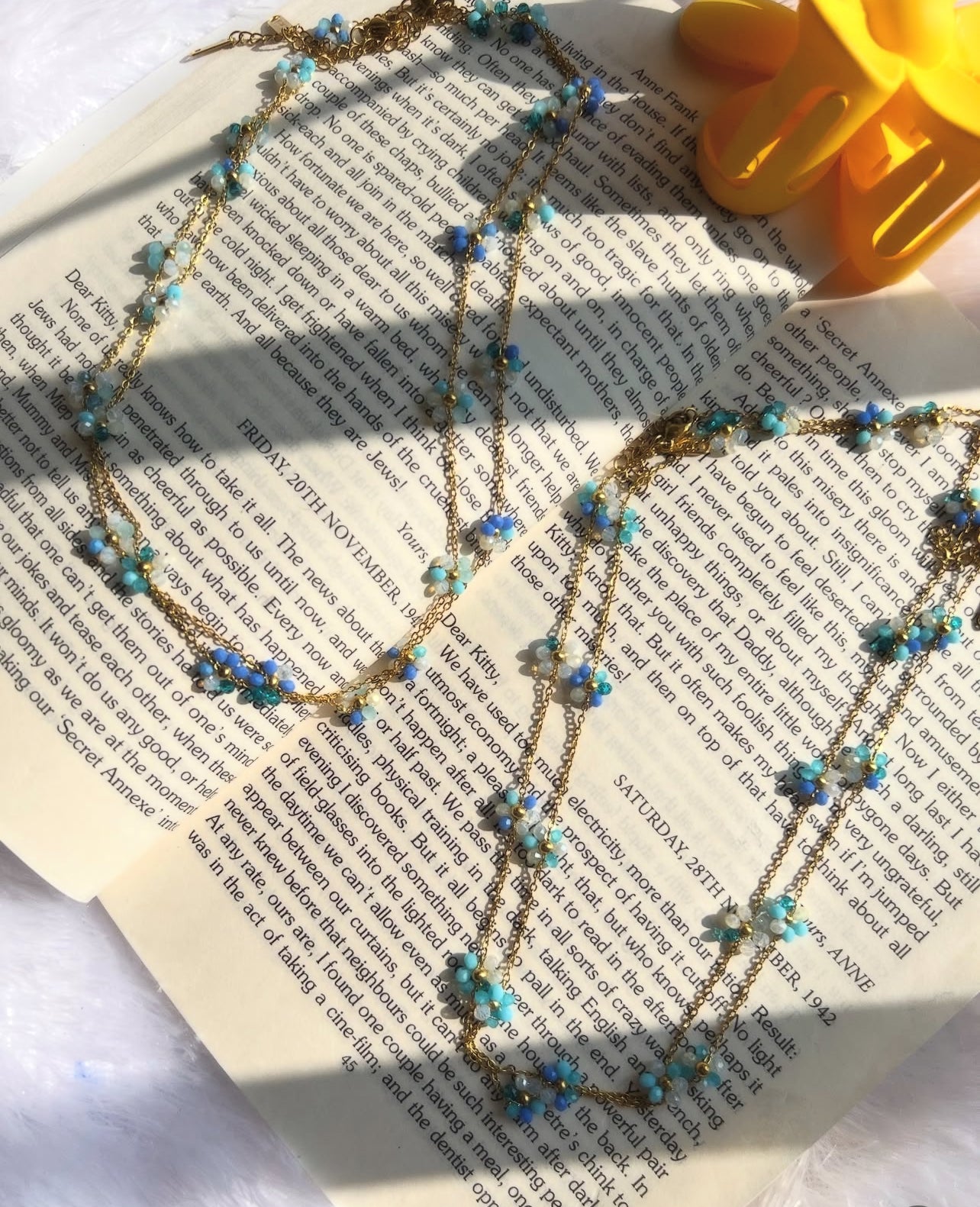 Flower Bead Chain (Blue)