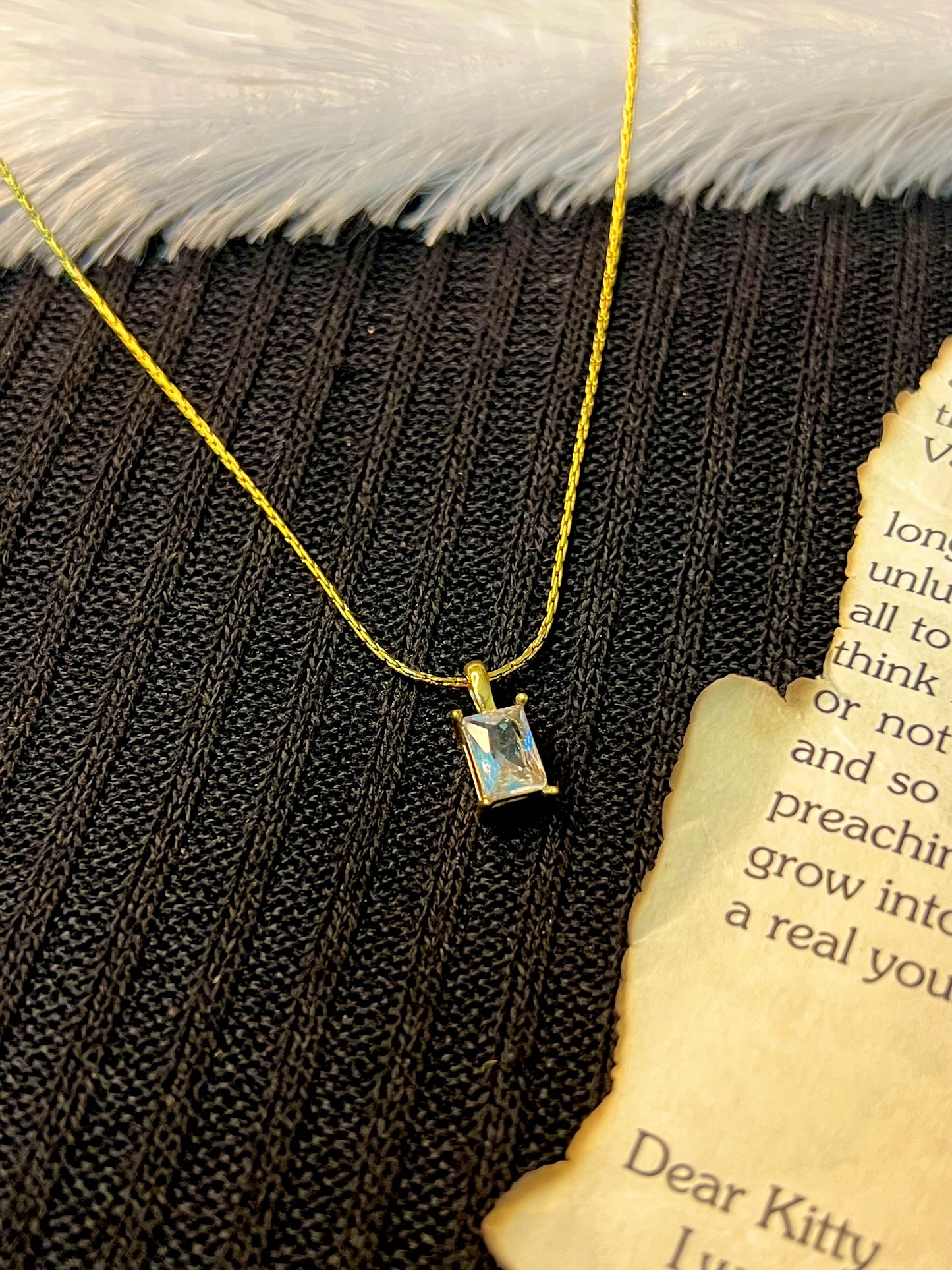 Radiant Rectangle Chain