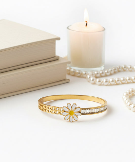 Dainty Daisy Cuff