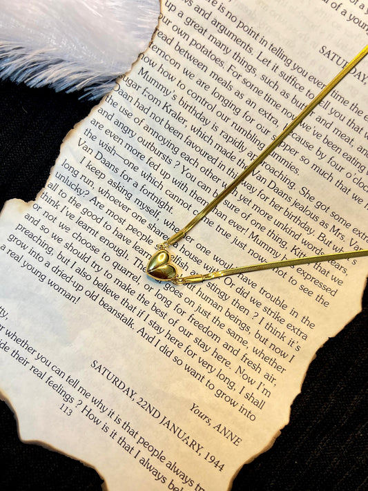 Magnetic Heart Chain