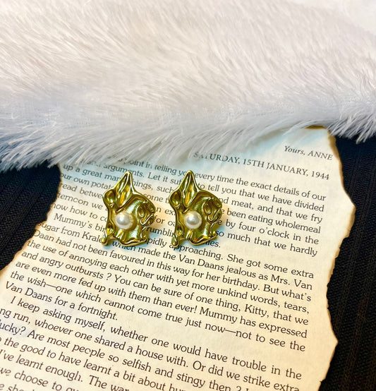 Molten Gold and Pearl earrings