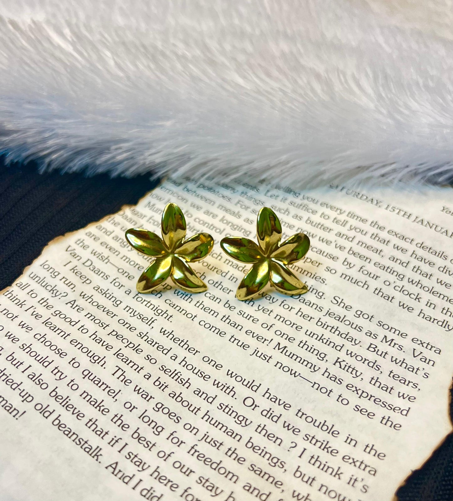 Gold Bloom Earrings