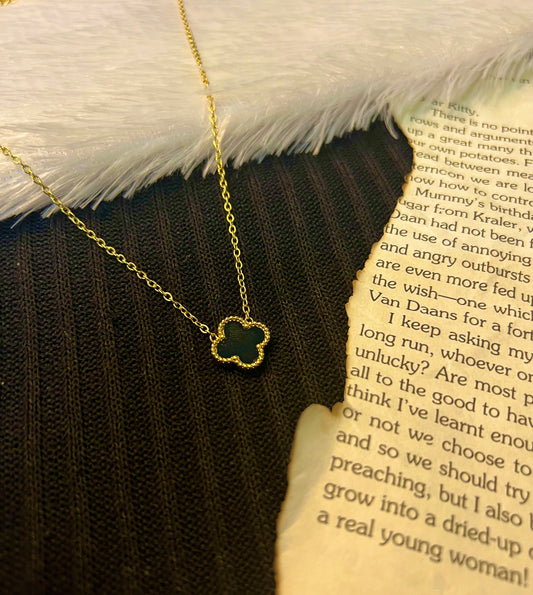 Reversible Clover Chain