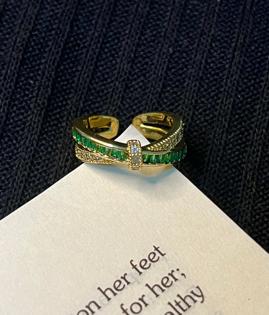 Criss-Cross Ring