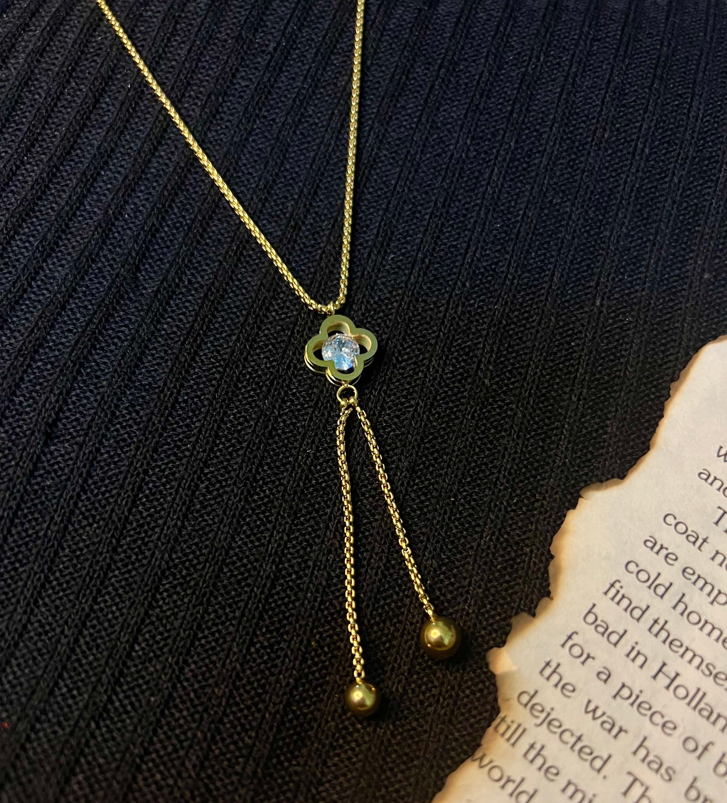 Clover Tassel Lariat